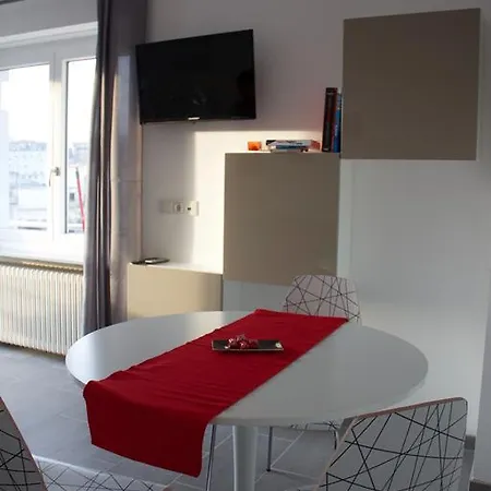 Les Rotondes Apartment *